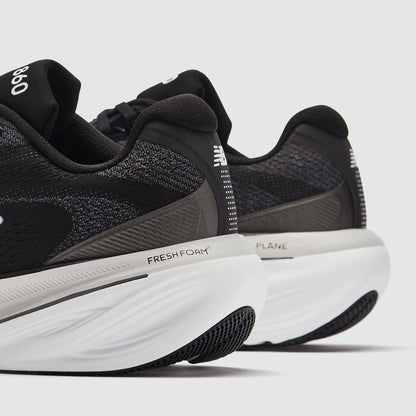 New Balance 860 v15